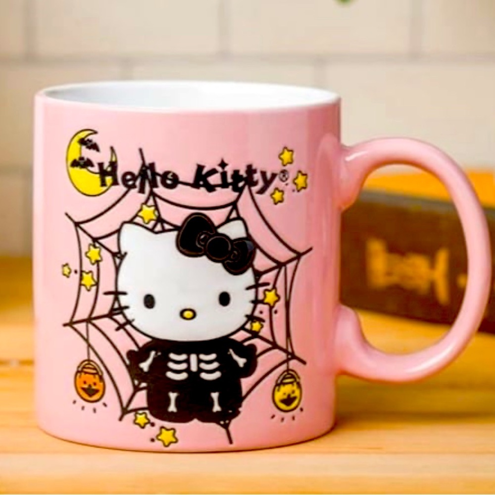Hello Kitty Pink Halloween Mug🥰